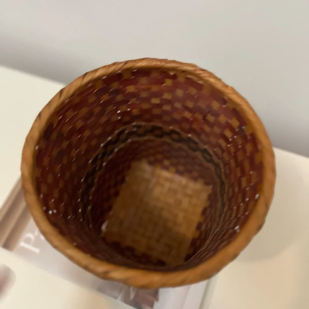 STUNNING PLANT HOLDER‎ CHECKERED WOVEN BOHO BASKET BROWN/TAN/BLACK EUC